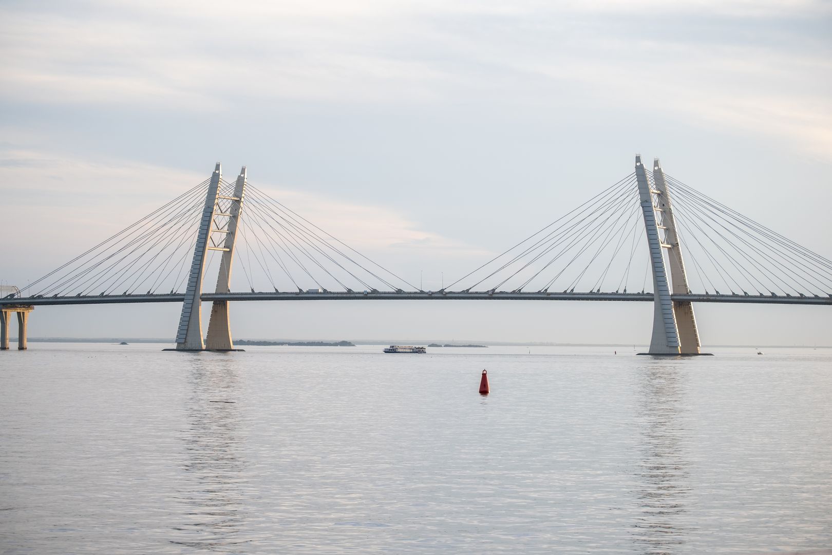Город